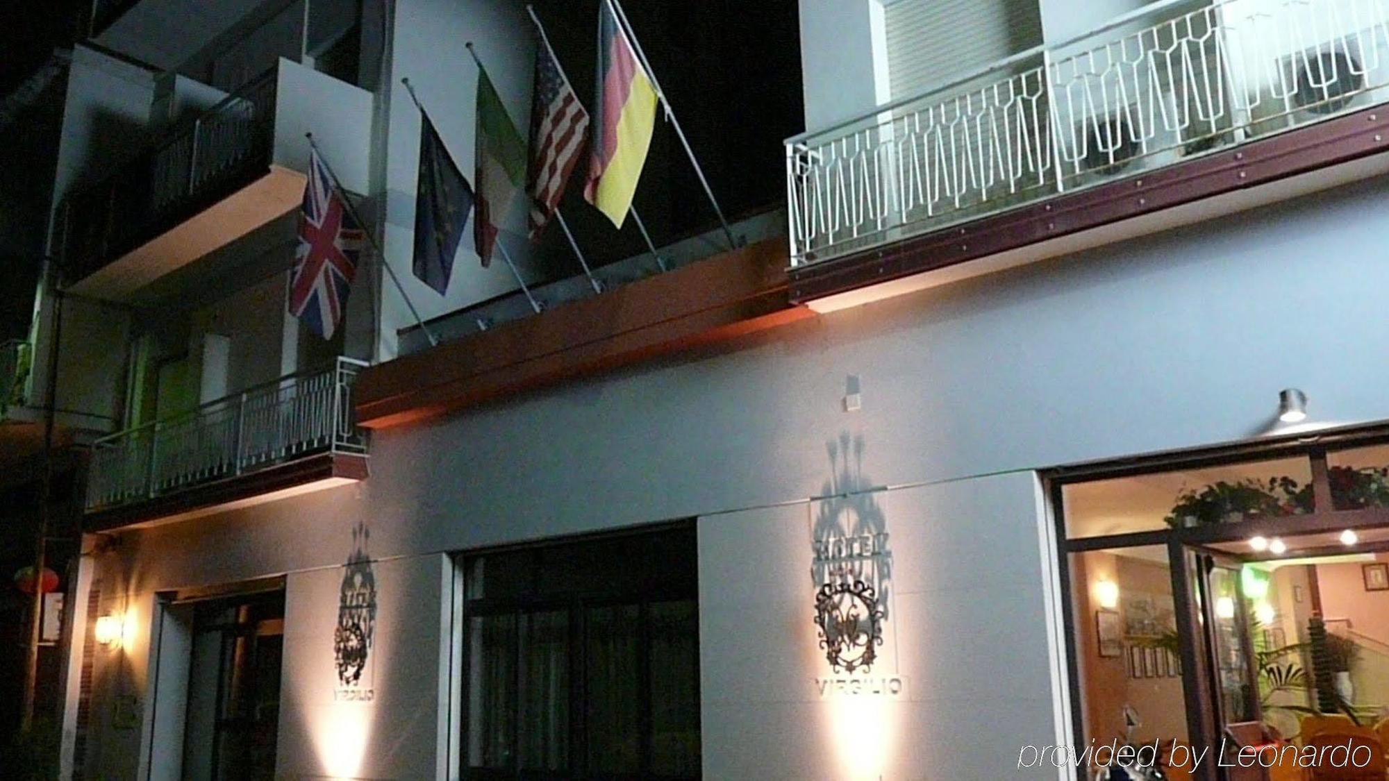 Hotel Virgilio トロペーア エクステリア 写真