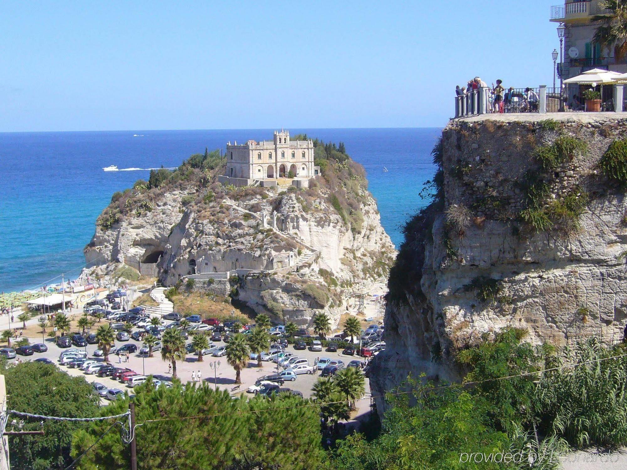 Hotel Virgilio トロペーア 設備 写真